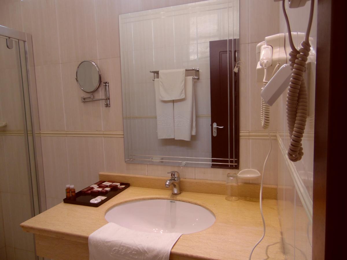 Hotel Belair Residence Бужумбура Экстерьер фото